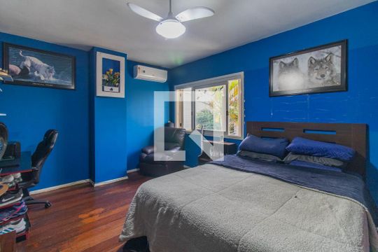 Quarto 2 de casa à venda com 3 quartos, 170m² em Espírito Santo, Porto Alegre