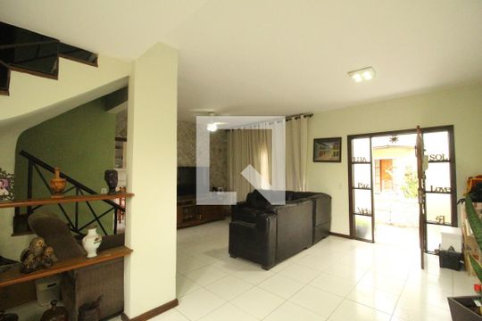 Sala de casa de condomínio à venda com 3 quartos, 121m² em Pechincha, Rio de Janeiro