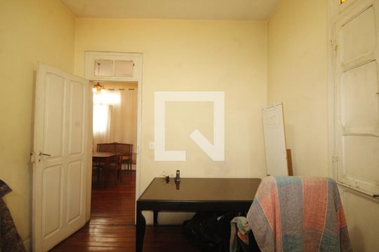 quarto 1 de casa à venda com 5 quartos, 430m² em Carlos Prates, Belo Horizonte