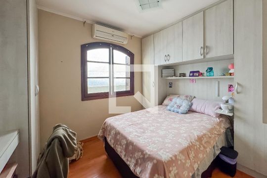 Quarto 1 de casa à venda com 4 quartos, 200m² em Vila Monumento, São Paulo