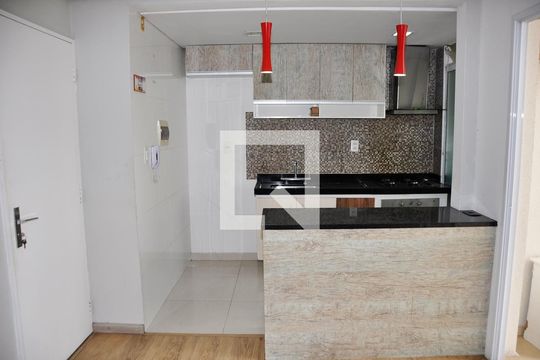 Cozinha de apartamento à venda com 2 quartos, 51m² em Vila Cruz das Almas, São Paulo