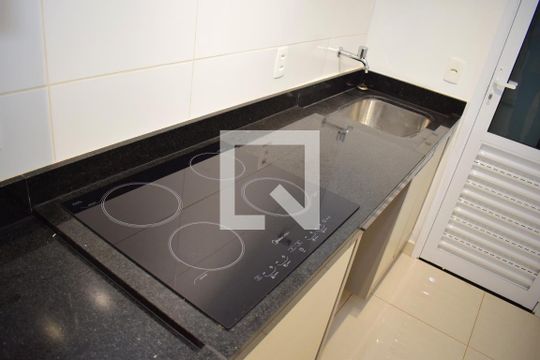 Cozinha de apartamento para alugar com 1 quarto, 55m² em Vila Ana Maria, Ribeirão Preto
