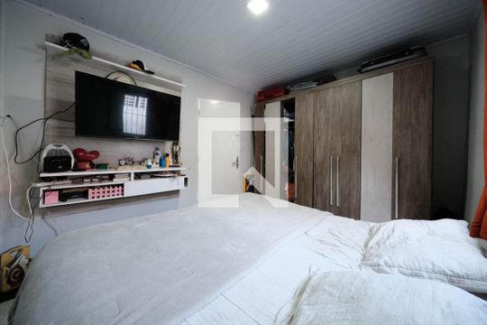 Quarto 1 de casa para alugar com 2 quartos, 300m² em Jardim Coimbra, São Paulo