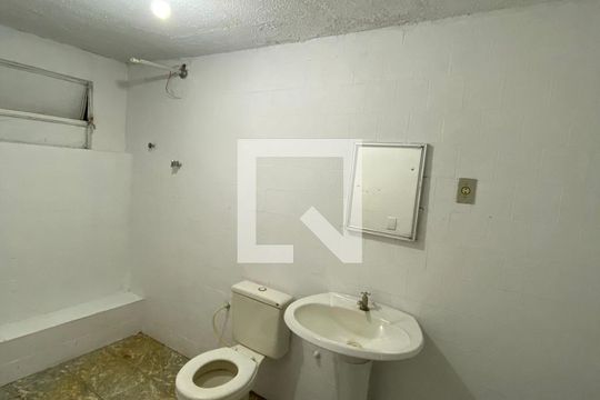 Banheiro Social de casa à venda com 4 quartos, 800m² em Salgado Filho, Belo Horizonte