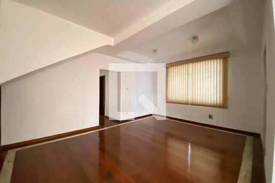 Sala de casa à venda com 4 quartos, 284m² em Del Castilho, Rio de Janeiro