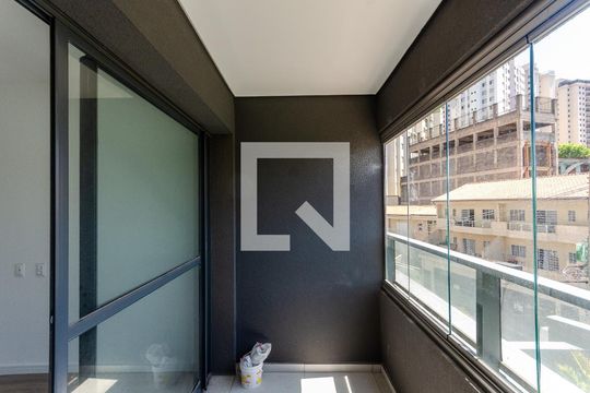 Sacada de kitnet/studio à venda com 1 quarto, 30m² em Vila Primavera, São Paulo