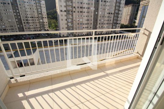 Varanda de apartamento para alugar com 3 quartos, 60m² em Taquara, Rio de Janeiro