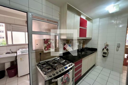 Cozinha de apartamento à venda com 3 quartos, 128m² em Vila Leonor, Guarulhos