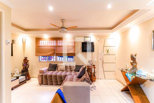 Sala de casa à venda com 2 quartos, 120m² em Todos Os Santos, Rio de Janeiro