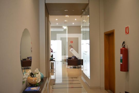 Hall de entrada de apartamento à venda com 2 quartos, 72m² em Jardim, Santo André