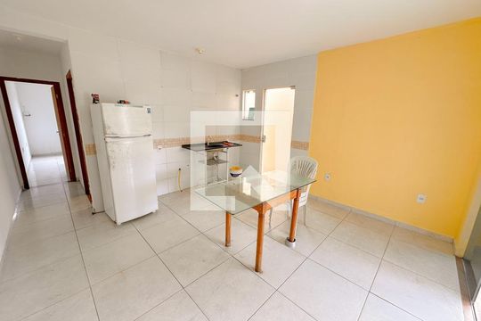 Sala/Cozinha de casa para alugar com 2 quartos, 135m² em São João do Rio Vermelho, Florianópolis