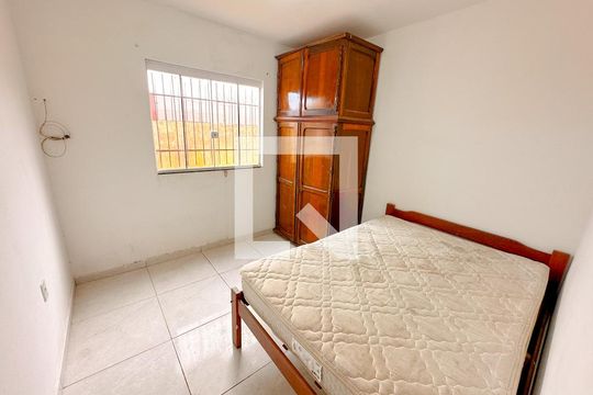 Quarto 2 de casa para alugar com 2 quartos, 135m² em São João do Rio Vermelho, Florianópolis