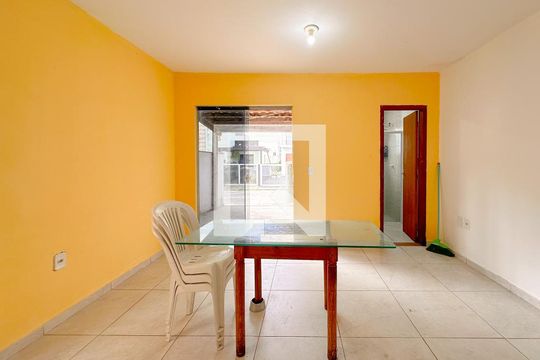Sala/Cozinha de casa para alugar com 2 quartos, 135m² em São João do Rio Vermelho, Florianópolis