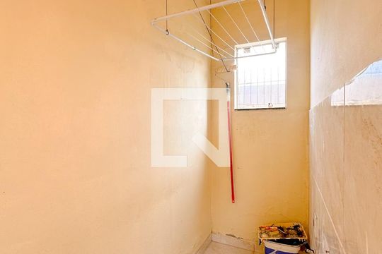 Área de Serviço de casa para alugar com 2 quartos, 135m² em São João do Rio Vermelho, Florianópolis