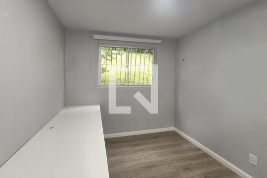 Quarto 1 de apartamento à venda com 2 quartos, 60m² em Feitoria, São Leopoldo