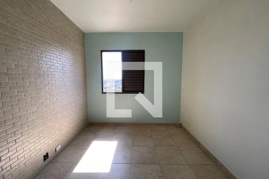 Quarto 1 de apartamento à venda com 2 quartos, 56m² em Vila Polopoli, São Paulo