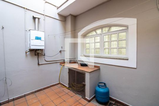 Area Externa de casa à venda com 3 quartos, 308m² em Vila Zamataro, Guarulhos