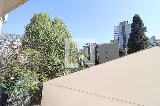 Vista da Sala de apartamento para alugar com 3 quartos, 153m² em Auxiliadora, Porto Alegre