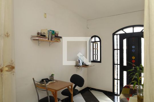 Sala 1 de casa à venda com 4 quartos, 110m² em Vila Jacuí, São Paulo
