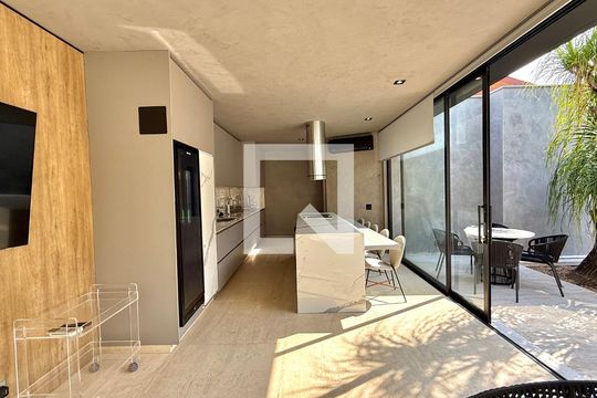 Cozinha de casa de condomínio à venda com 4 quartos, 500m² em Jardim Paulista, Barueri