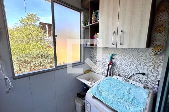 Área de Serviço de apartamento para alugar com 2 quartos, 47m² em Jardim Presidente Dutra, Guarulhos