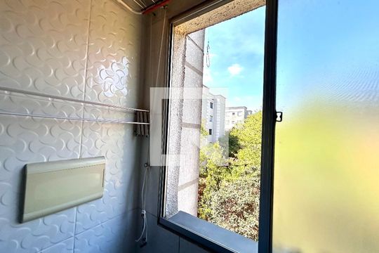 Área de Serviço de apartamento para alugar com 2 quartos, 47m² em Jardim Presidente Dutra, Guarulhos