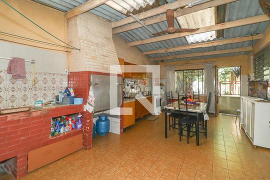 Cozinha de casa à venda com 4 quartos, 169m² em Chácara das Pedras, Porto Alegre