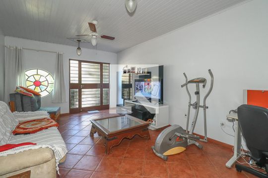 Sala de casa à venda com 4 quartos, 169m² em Chácara das Pedras, Porto Alegre