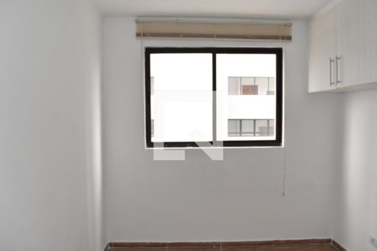 Quarto de apartamento para alugar com 1 quarto, 28m² em Bacacheri, Curitiba