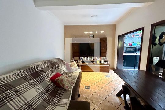 Sala de casa à venda com 3 quartos, 194m² em Vila Rosalia, Guarulhos