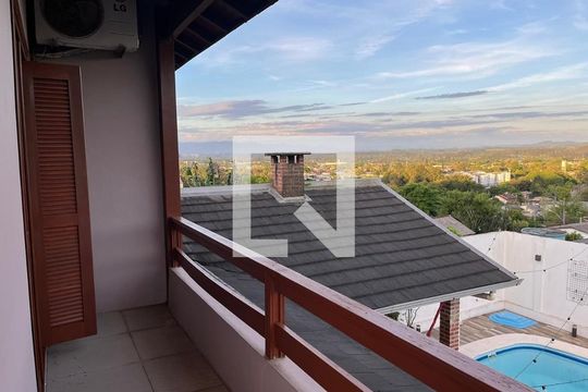 Sacada da suíte de casa à venda com 3 quartos, 190m² em Feitoria Seller, São Leopoldo