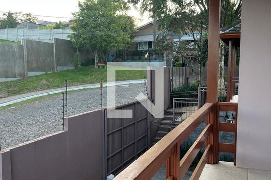 Sacada da suíte de casa para alugar com 3 quartos, 190m² em Feitoria Seller, São Leopoldo