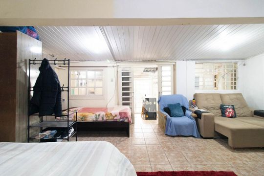 Sala/Quarto - Casa 1 de casa à venda com 2 quartos, 64m² em Santo Antônio, Porto Alegre