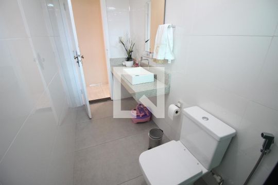 Lavabo de casa à venda com 3 quartos, 420m² em Tirol (Barreiro), Belo Horizonte