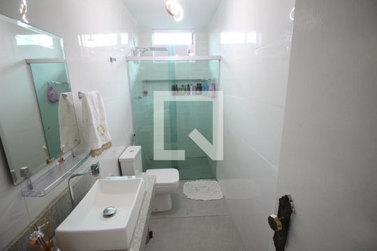 Lavabo de casa à venda com 3 quartos, 420m² em Tirol (Barreiro), Belo Horizonte