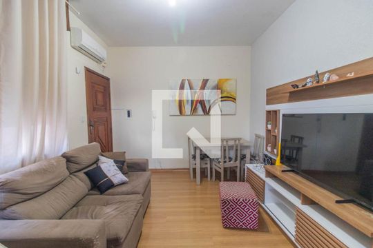 Sala de apartamento para alugar com 2 quartos, 60m² em Menino Deus, Porto Alegre