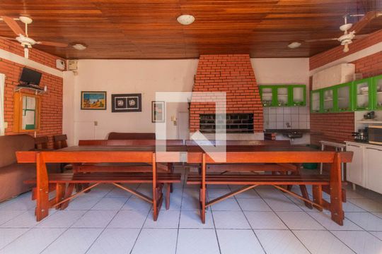 Área comum - Salão de festas de apartamento para alugar com 2 quartos, 60m² em Menino Deus, Porto Alegre