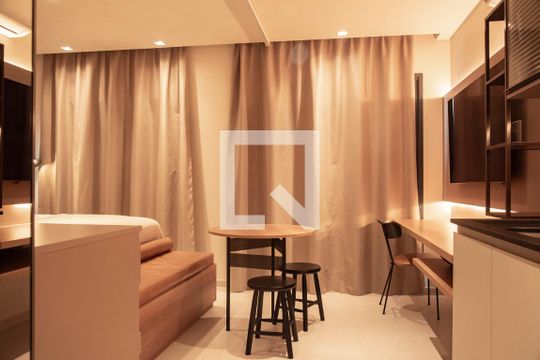 Studio de kitnet/studio à venda com 1 quarto, 28m² em Mirandópolis, São Paulo