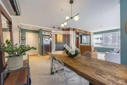 Apartamento para alugar com 3 quartos, 140m² em Santa Tereza, Porto Alegre