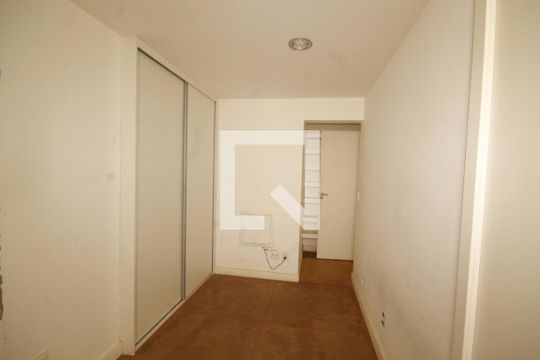 Suíte 2 de casa para alugar com 5 quartos, 500m² em Mangabeiras, Belo Horizonte