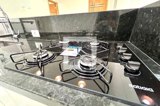 Cozinha de casa para alugar com 2 quartos, 60m² em Cidade Jardim Cumbica, Guarulhos