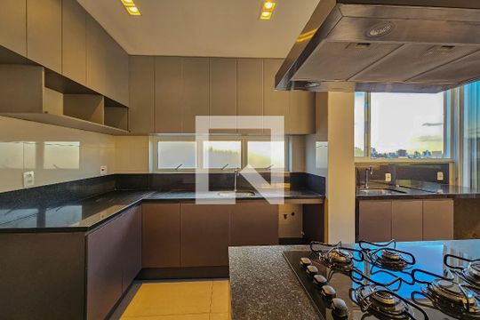 Cozinha de apartamento para alugar com 3 quartos, 168m² em Santo Antônio, Belo Horizonte