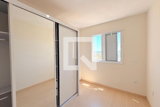 Quarto 1 de apartamento à venda com 2 quartos, 54m² em Vila Nova Esperia, Jundiaí