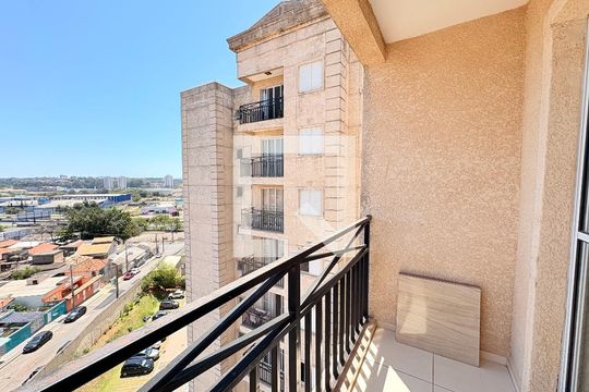 Sacada de apartamento à venda com 2 quartos, 54m² em Vila Nova Esperia, Jundiaí