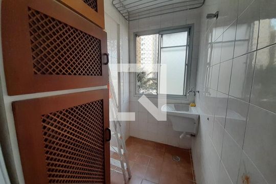 Área de Serviço de apartamento para alugar com 2 quartos, 57m² em Vila Emir, São Paulo