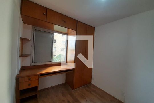 Quarto 2 de apartamento para alugar com 2 quartos, 57m² em Vila Emir, São Paulo