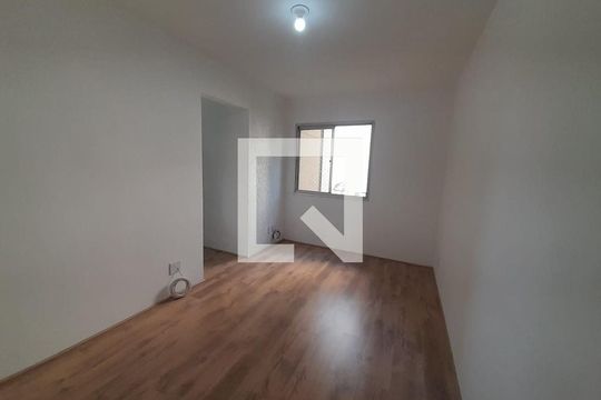 Sala de apartamento para alugar com 2 quartos, 57m² em Vila Emir, São Paulo
