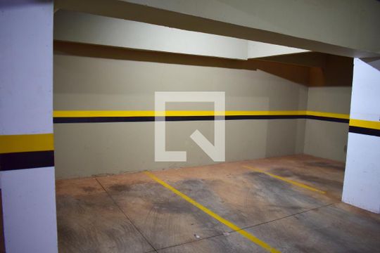 Garagem de apartamento para alugar com 2 quartos, 95m² em Bosque das Juritis, Ribeirão Preto
