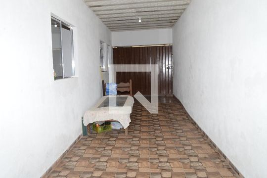Garagem de casa para alugar com 2 quartos, 250m² em Ribeiro de Abreu, Belo Horizonte
