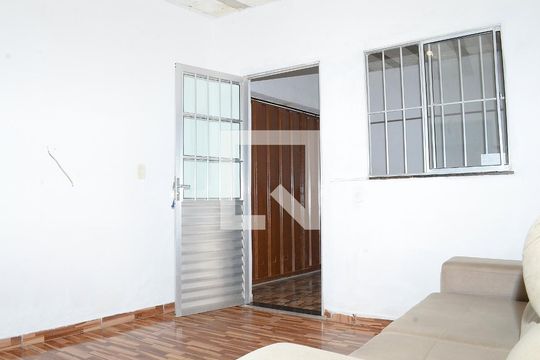 Sala de casa para alugar com 2 quartos, 250m² em Ribeiro de Abreu, Belo Horizonte